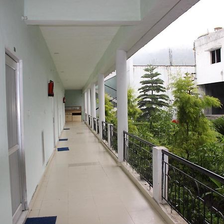 Kanara Hotel Bhīm Tāl Exterior foto