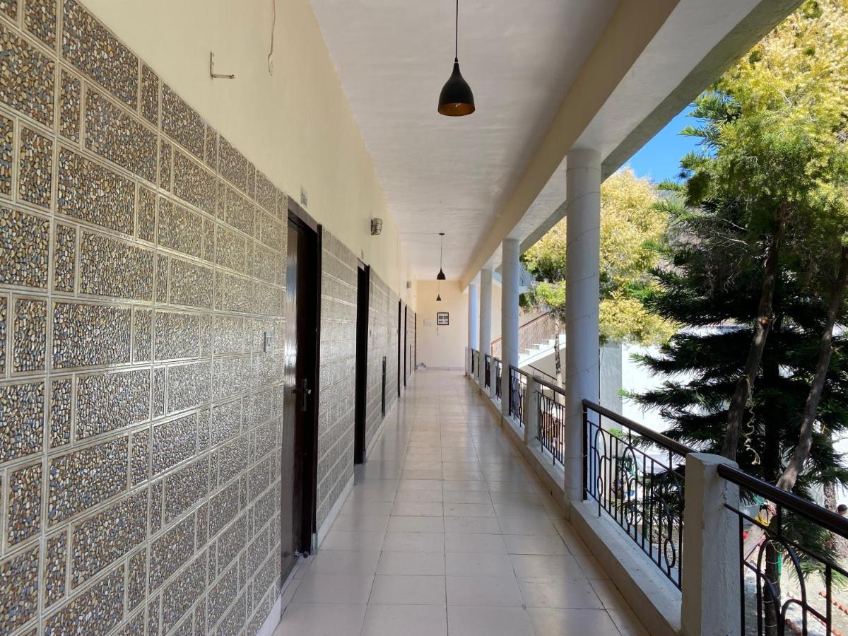 Kanara Hotel Bhīm Tāl Exterior foto