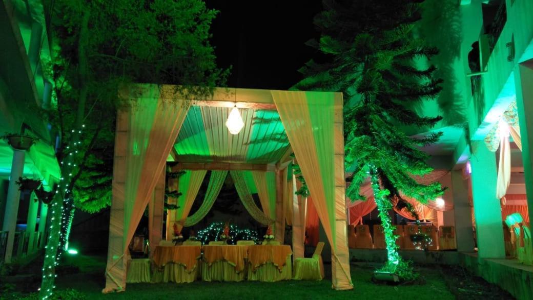 Kanara Hotel Bhīm Tāl Exterior foto