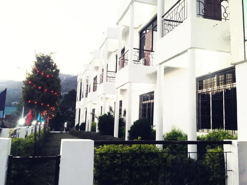 Kanara Hotel Bhīm Tāl Exterior foto